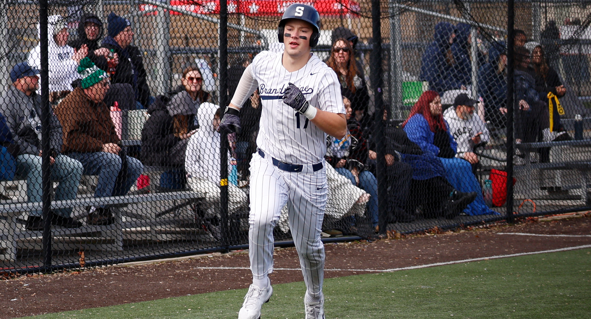 Baseball player running