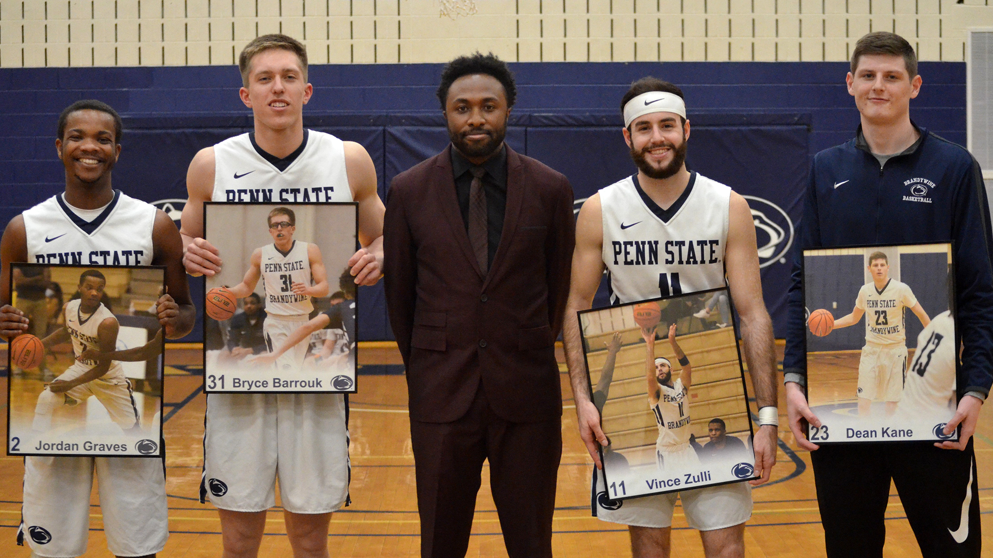 2022 senior class with head coach Justin Dunbar-Stevens